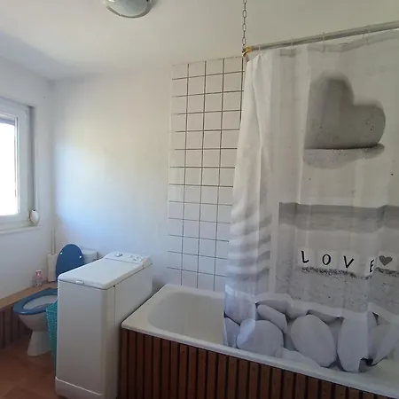 Apartment 6 Personnes Proche La Bresse Avec Vue Montagne Cornimont